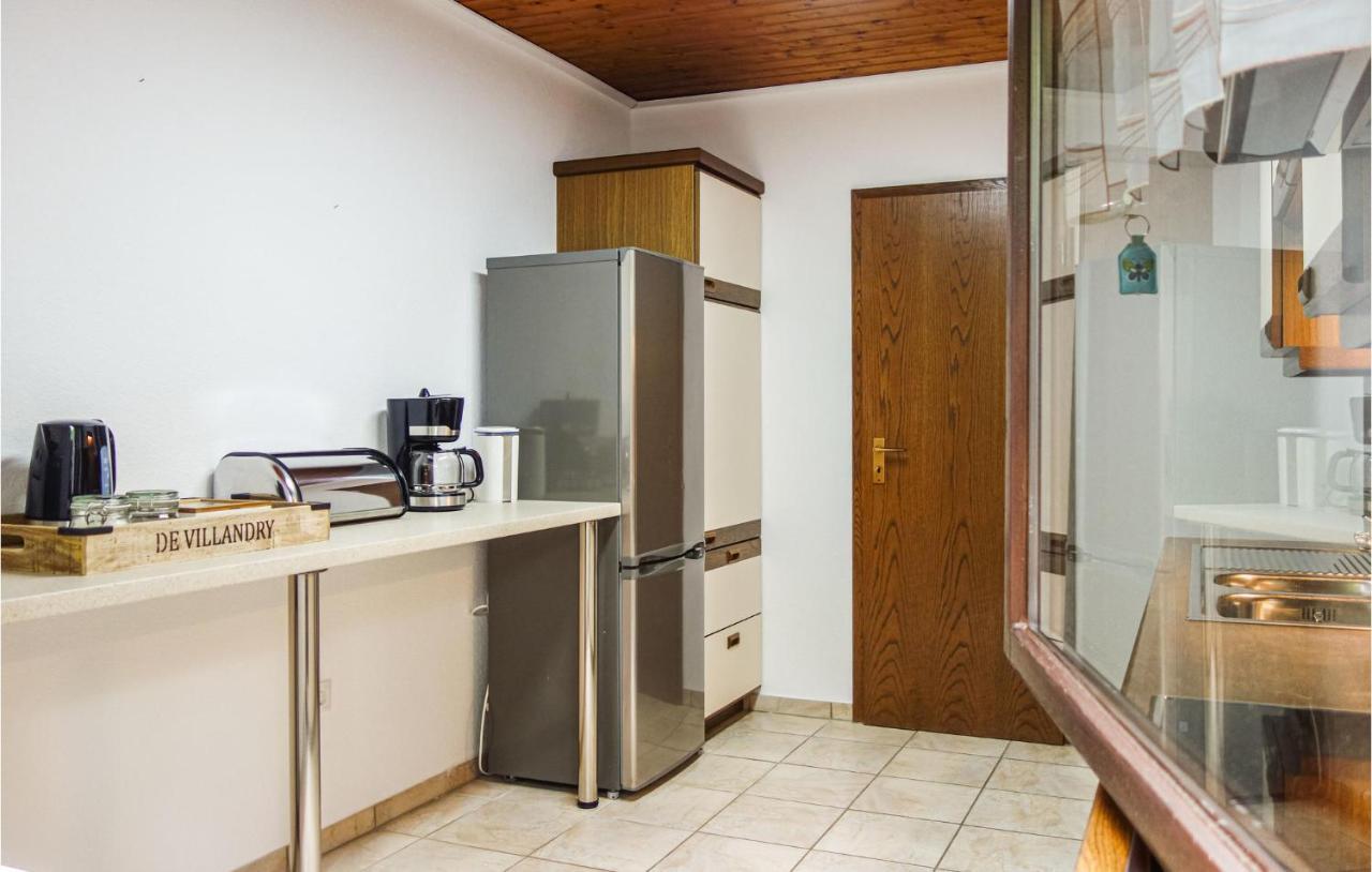 Beautiful Apartment In Dillenburg With Kitchen Eksteriør billede
